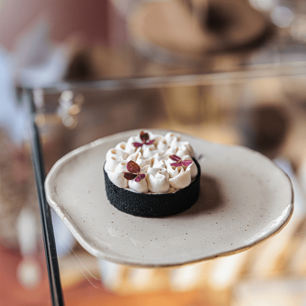 Feketeszezám & Vanilla Tart